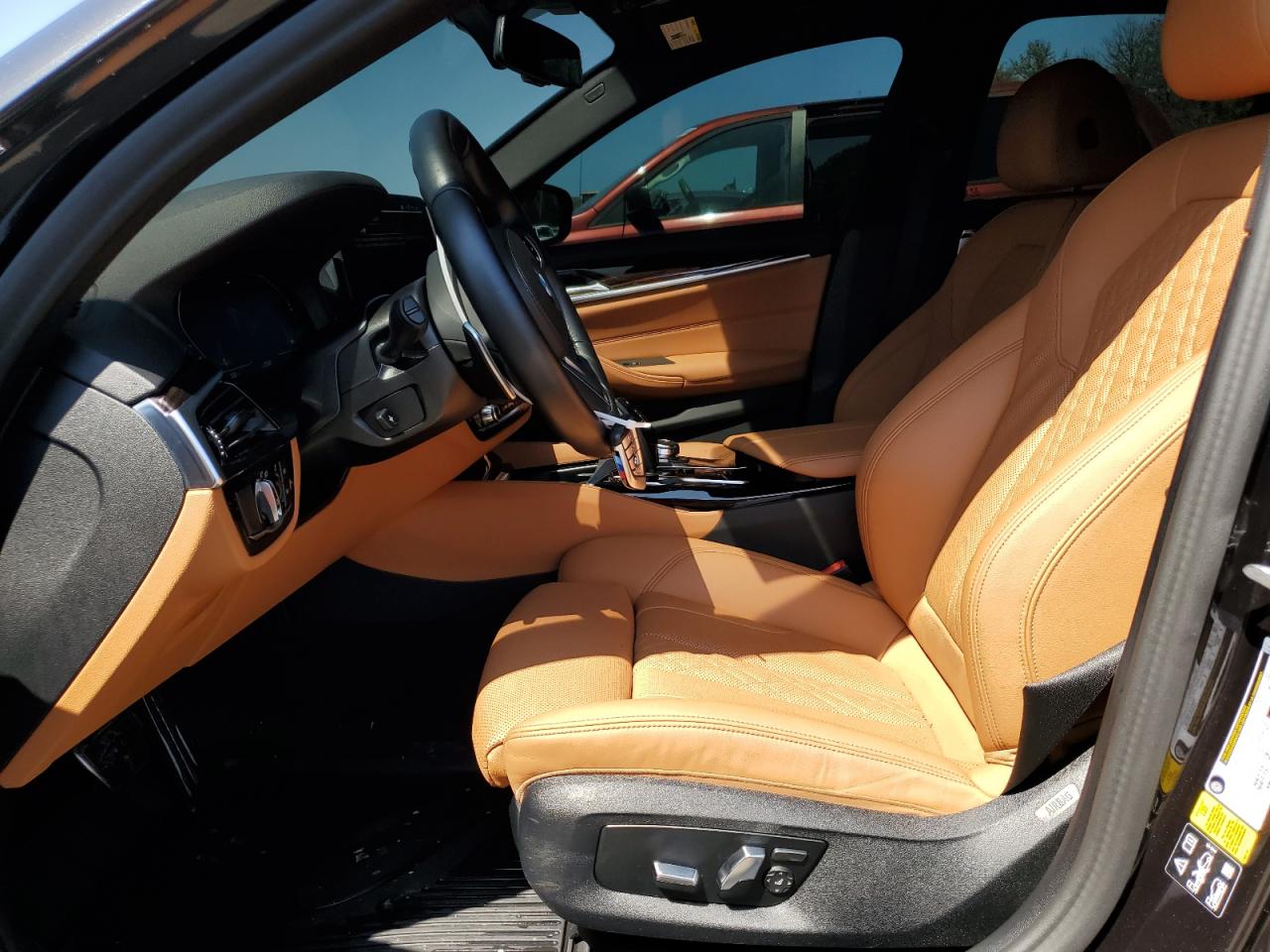 2023 BMW 5 Series - Image 7
