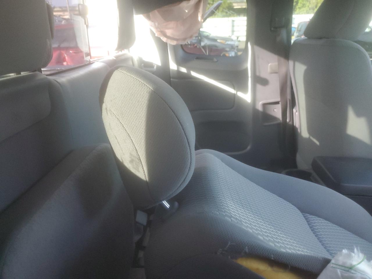 2015 TOYOTA TACOMA PRE SILVER - Image 10