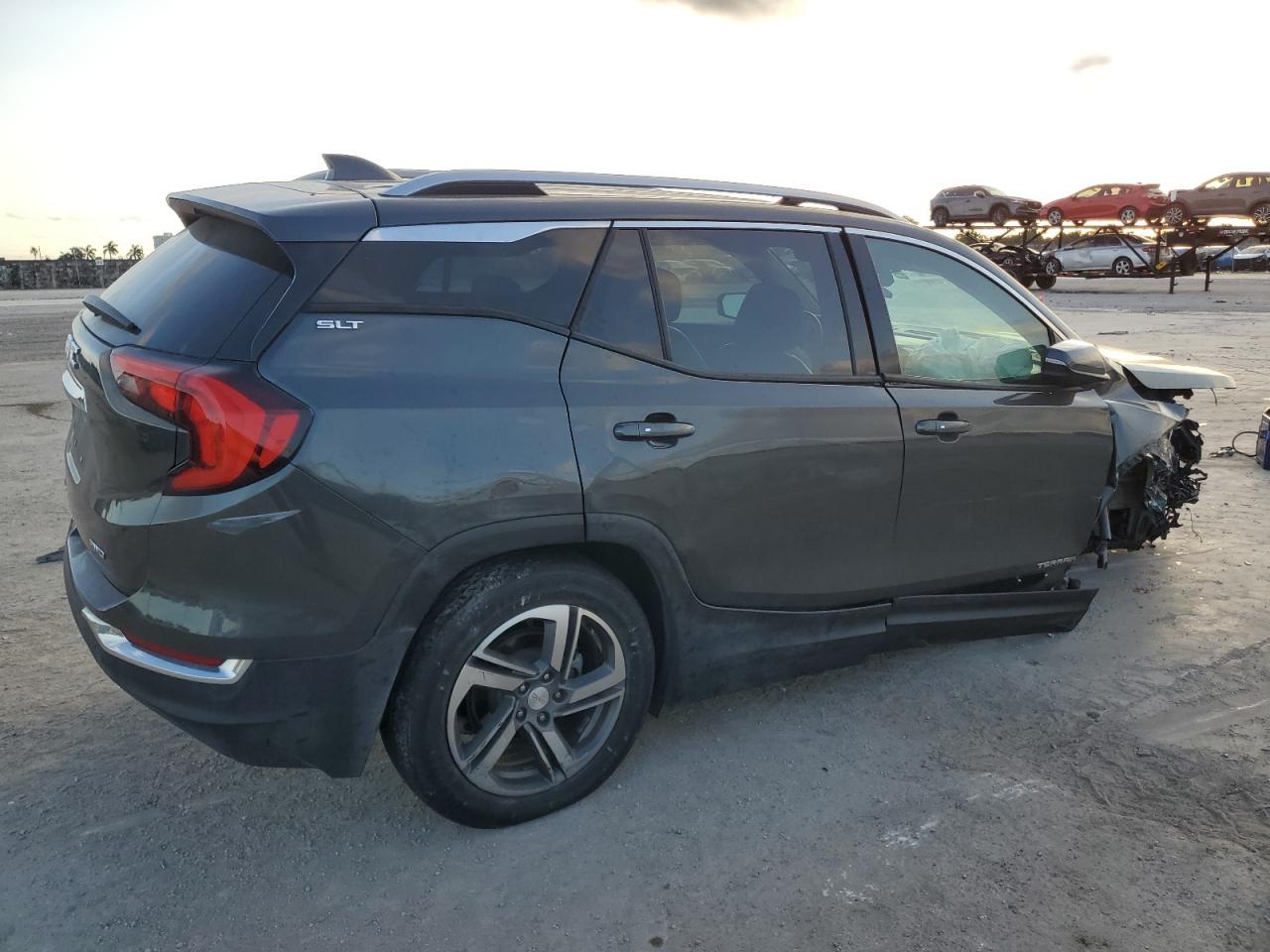 2020 GMC TERRAIN - Image 3