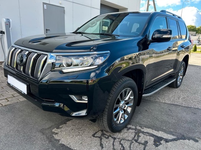 2021 Toyota Land Cruiser Prado - Image 2