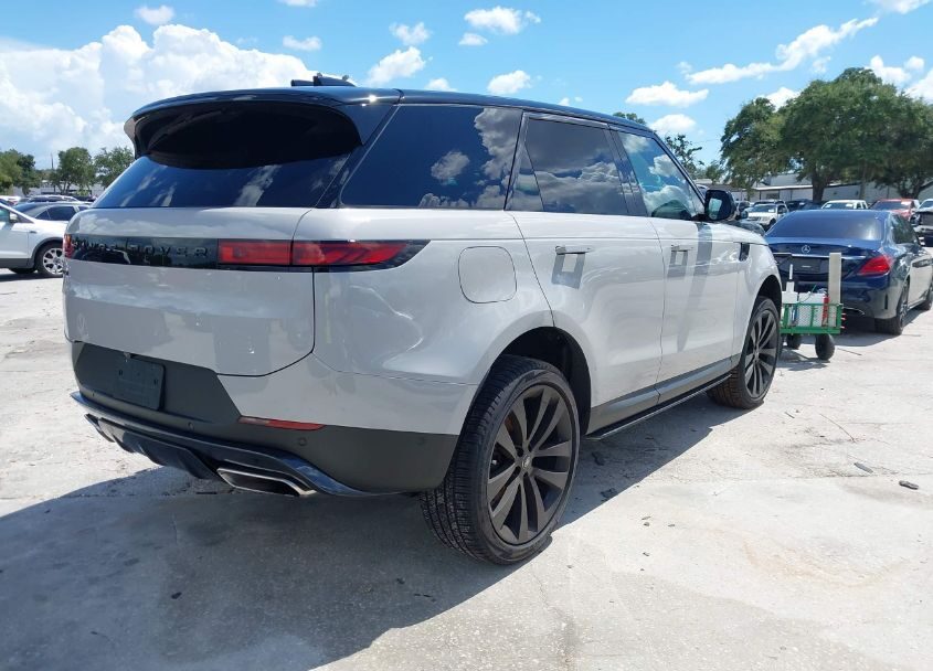 2024 Land Rover Range Rover Sport - Image 5