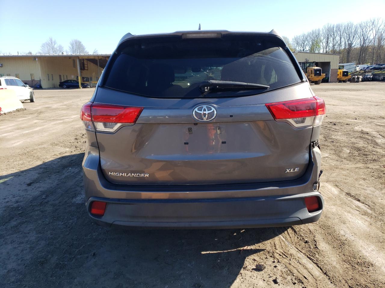 2017 TOYOTA HIGHLANDER GRAY - Image 6