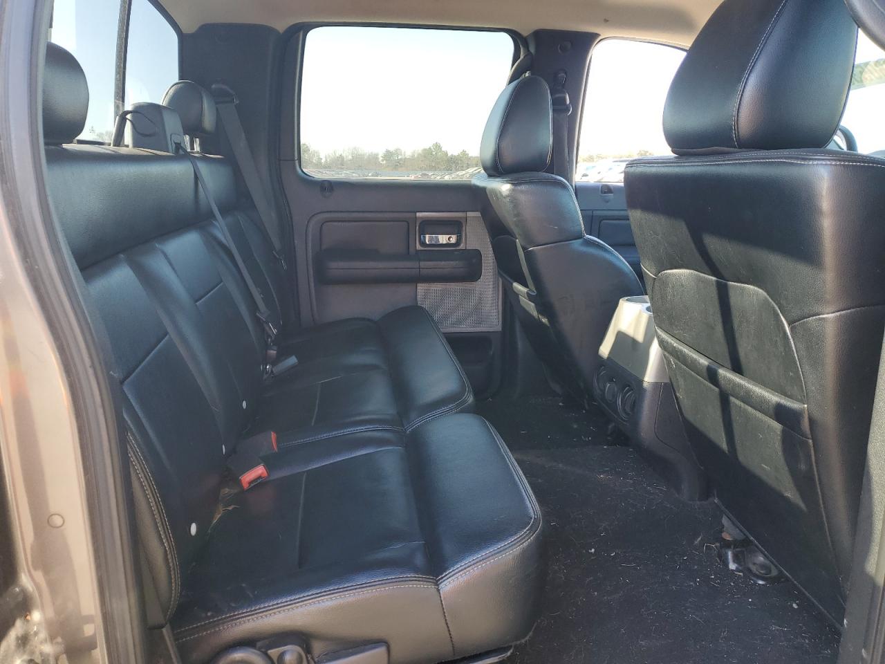 2004 Ford F-150 - Image 10