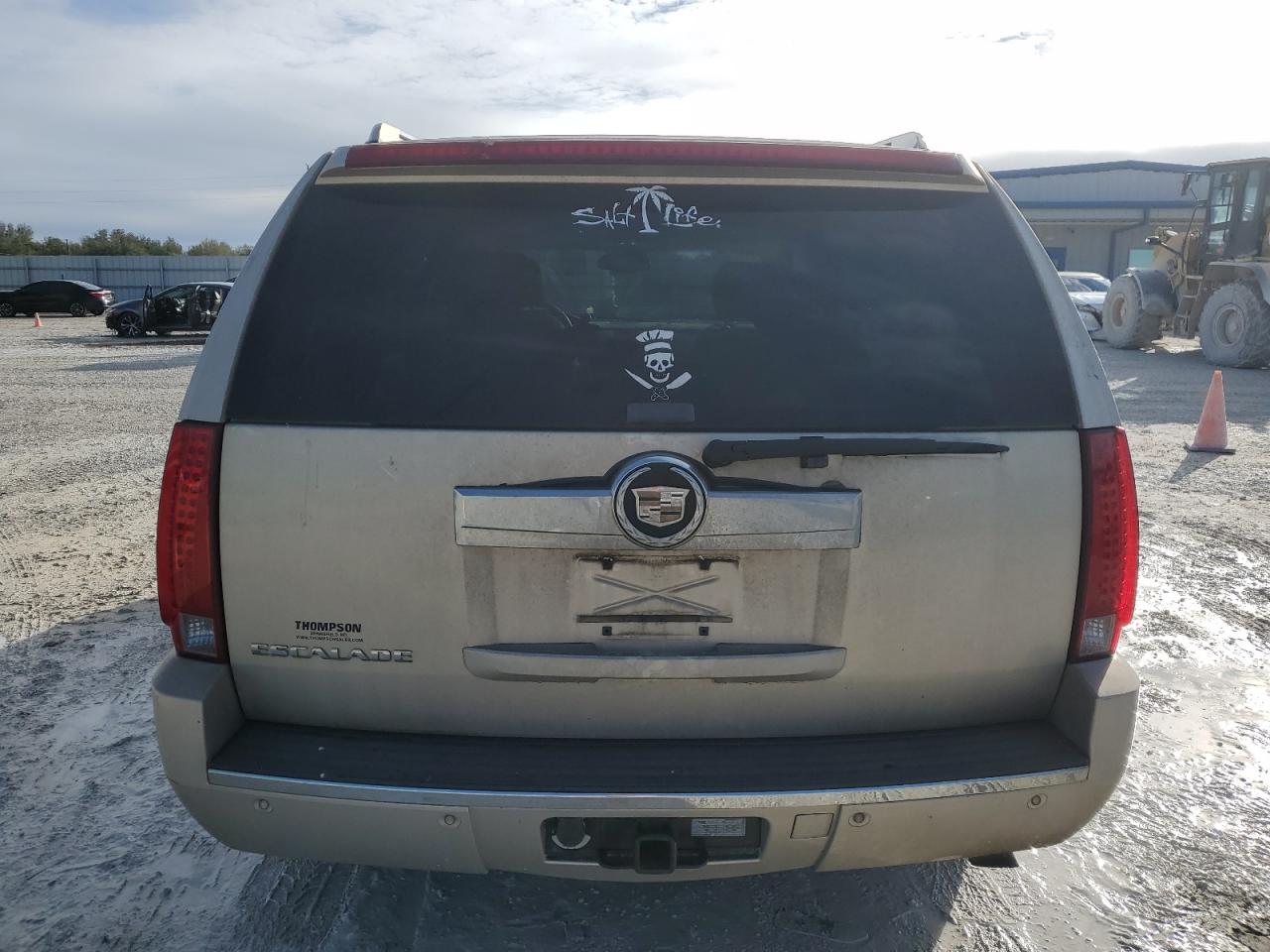 2007 Cadillac Escalade - Image 6
