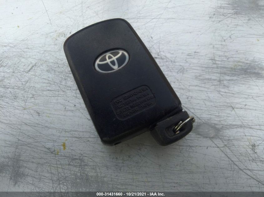 2012 Toyota Camry - Image 11