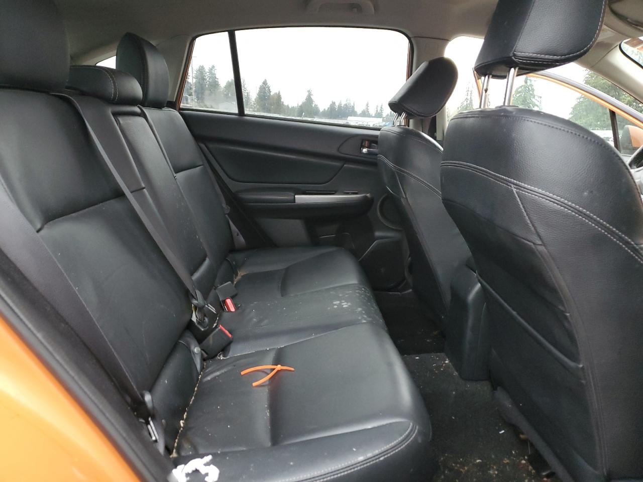2015 SUBARU XV ORANGE - Image 11