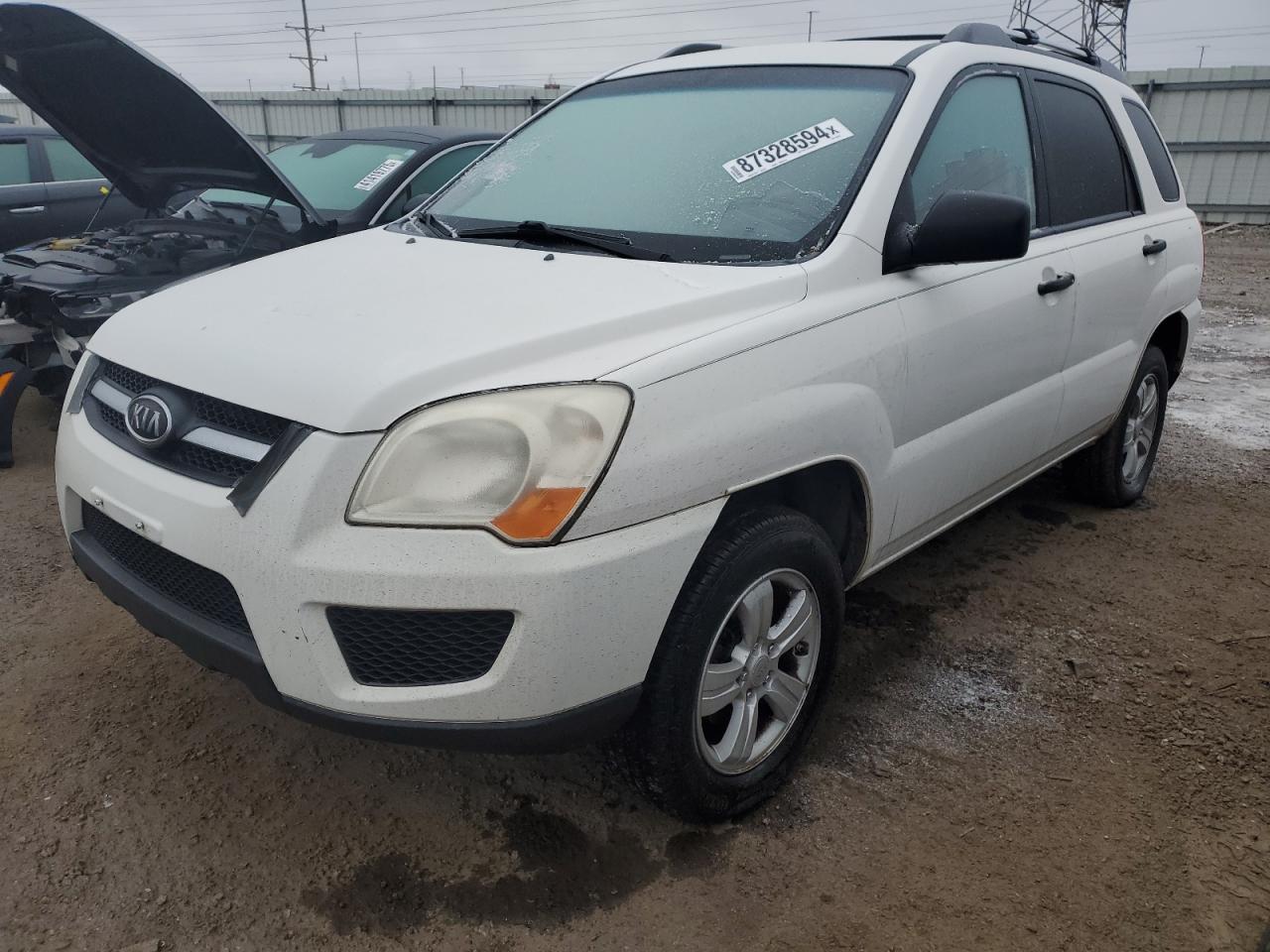 KIA SPORTAGE WHITE