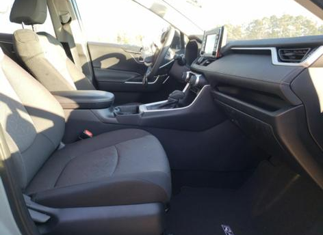 2021 Toyota RAV4 Xle - Image 5
