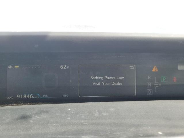 2016 Toyota PRIUS - Image 9