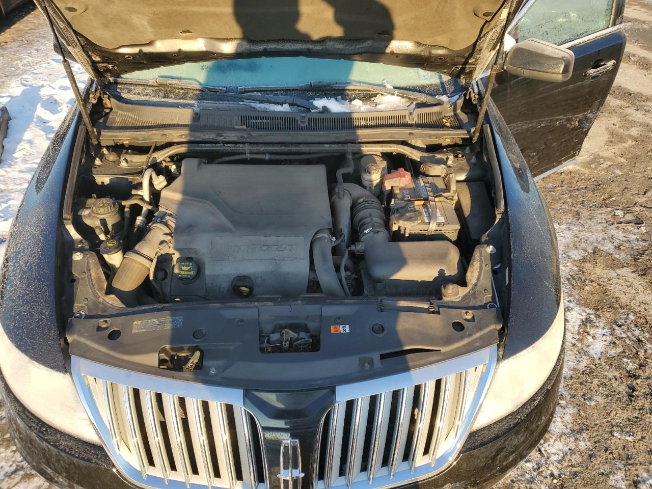 2011 LINCOLN MKS - Image 11