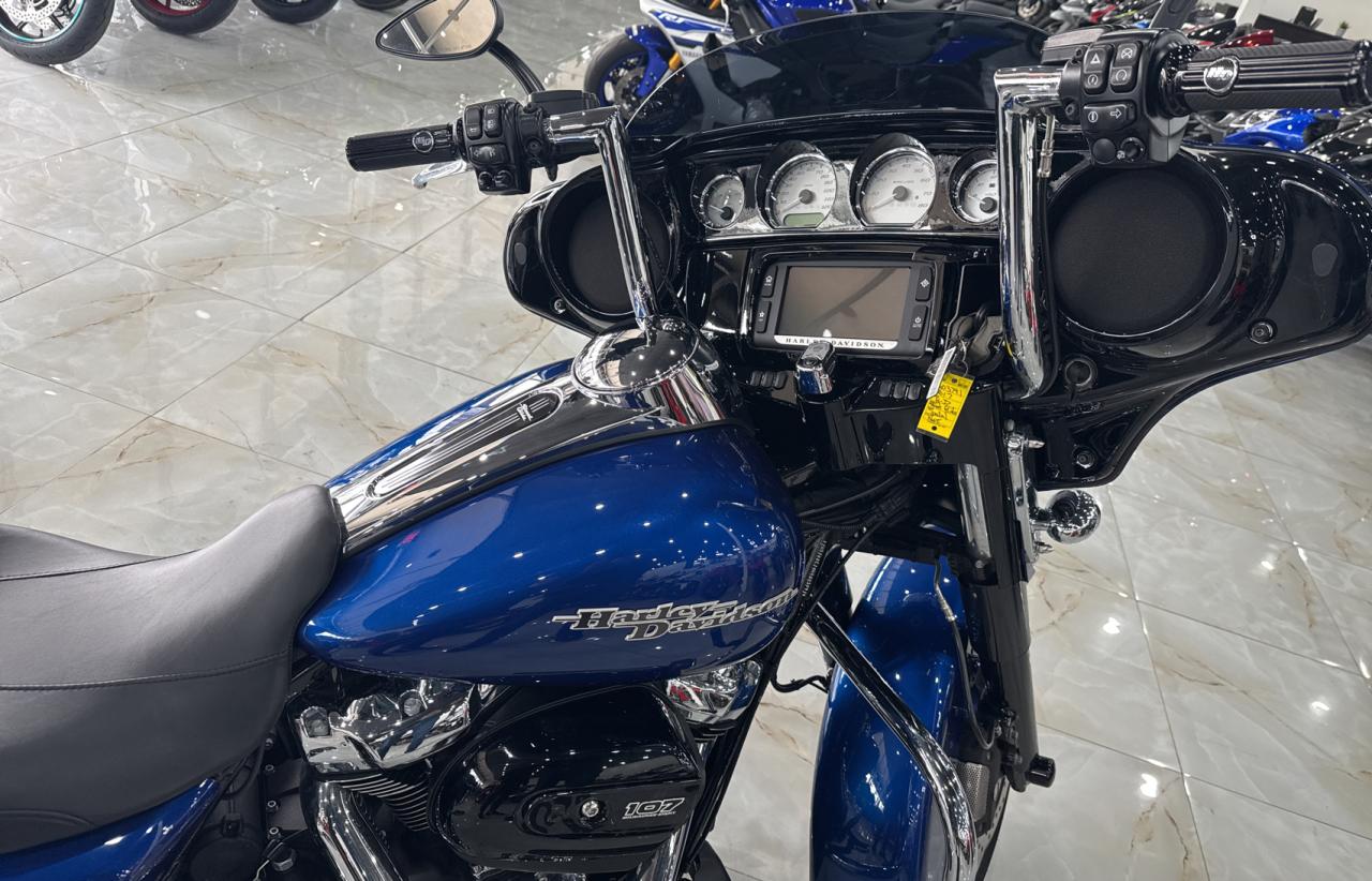 2017 HARLEY-DAVIDSON FL BLUE - Image 5