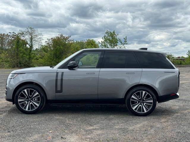 2024 Land Rover Range Rover - Image 9