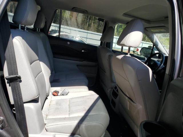 2017 Honda Pilot - Image 10