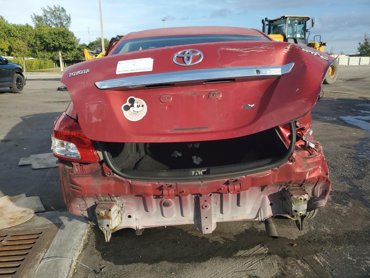 2009 TOYOTA YARIS RED - Image 6