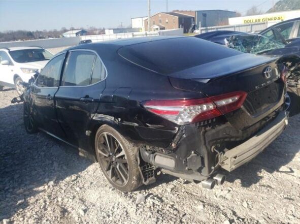 2018 Toyota Camry - Image 3