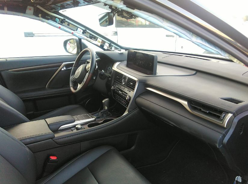 2022 Lexus RX450H - Image 6