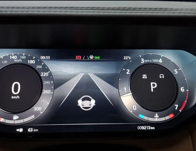 2024 Land Rover Range Rover - Image 10