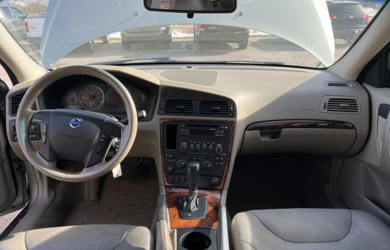 2005 VOLVO XC70 SILVER - Image 9