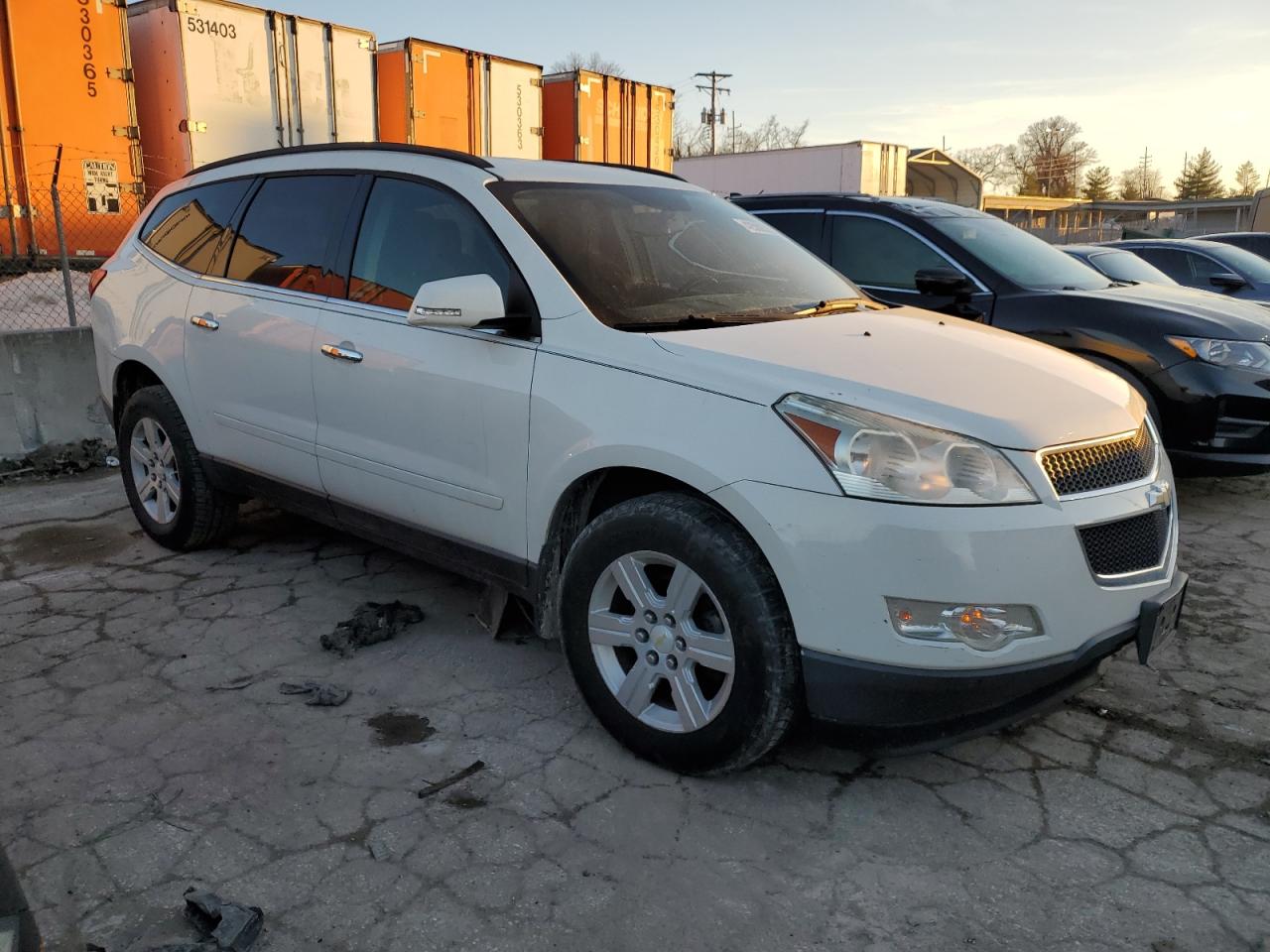 2011 CHEVROLET TRAVERSE - Image 4