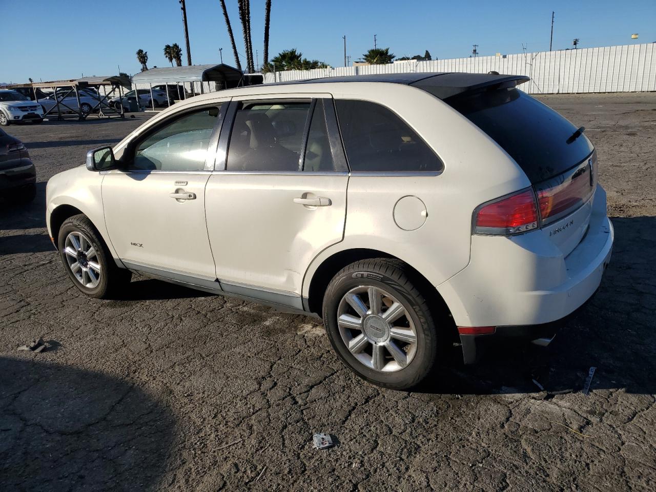 2007 Lincoln MKX - Image 2