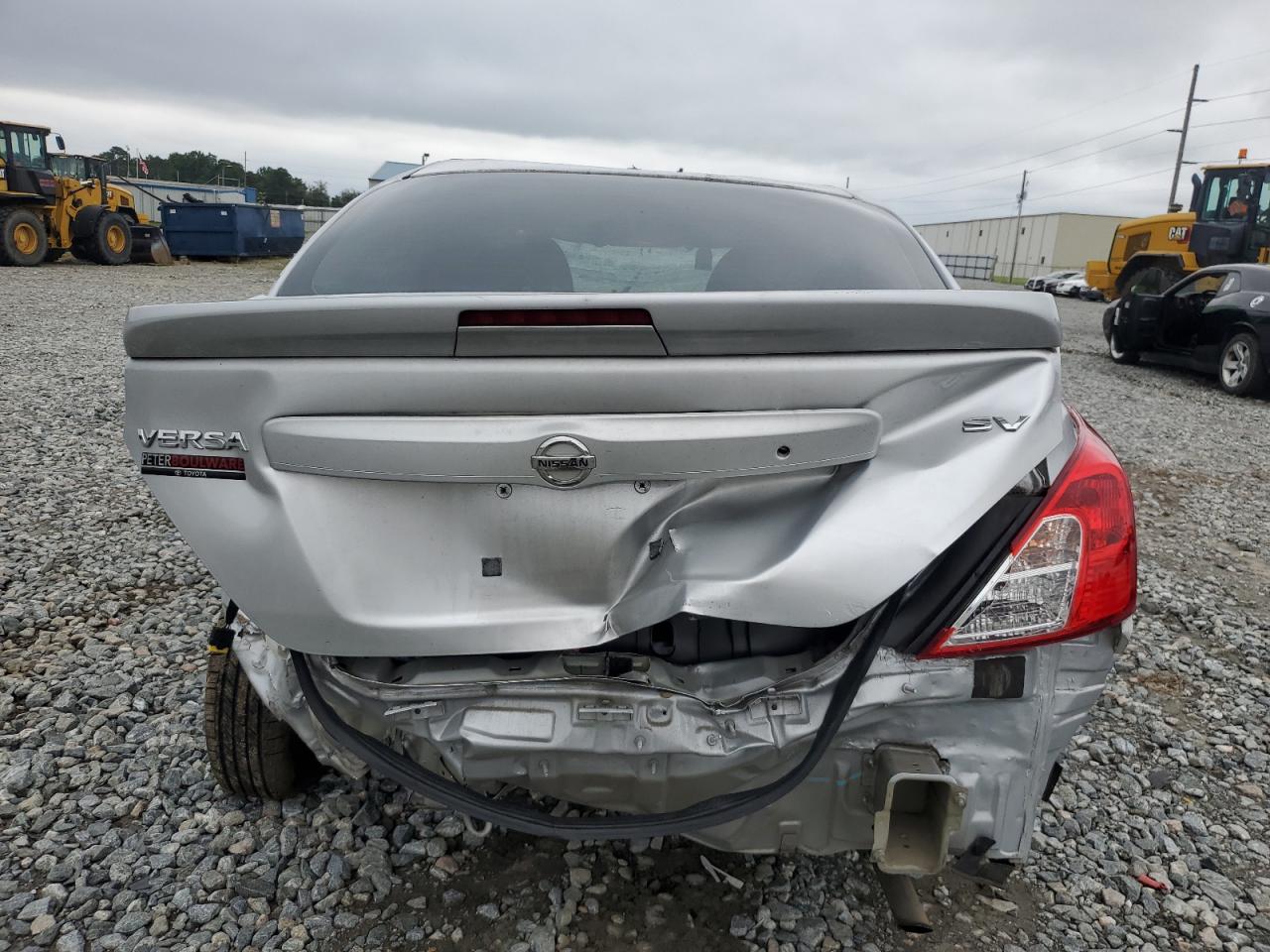 2018 NISSAN VERSA - Image 6