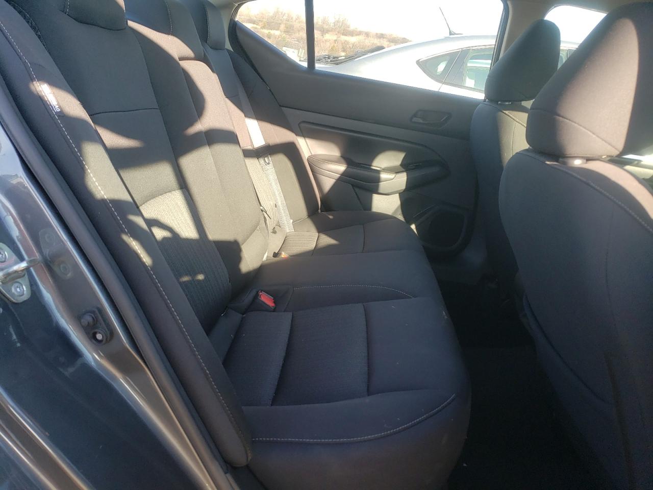 2023 Nissan Altima - Image 10
