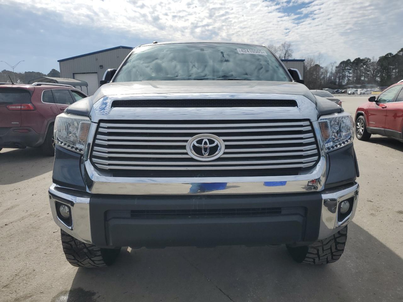 2015 Toyota Tundra - Image 5