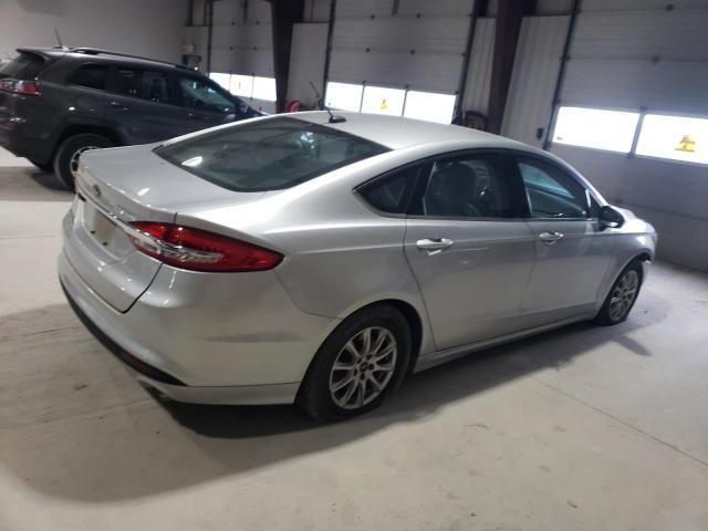 2017 Ford FUSION - Image 3