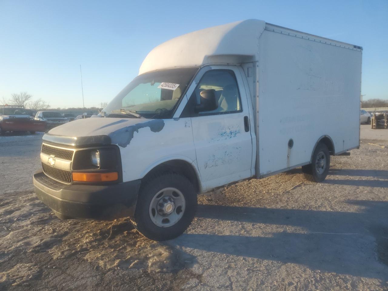 CHEVROLET EXPRESS WHITE