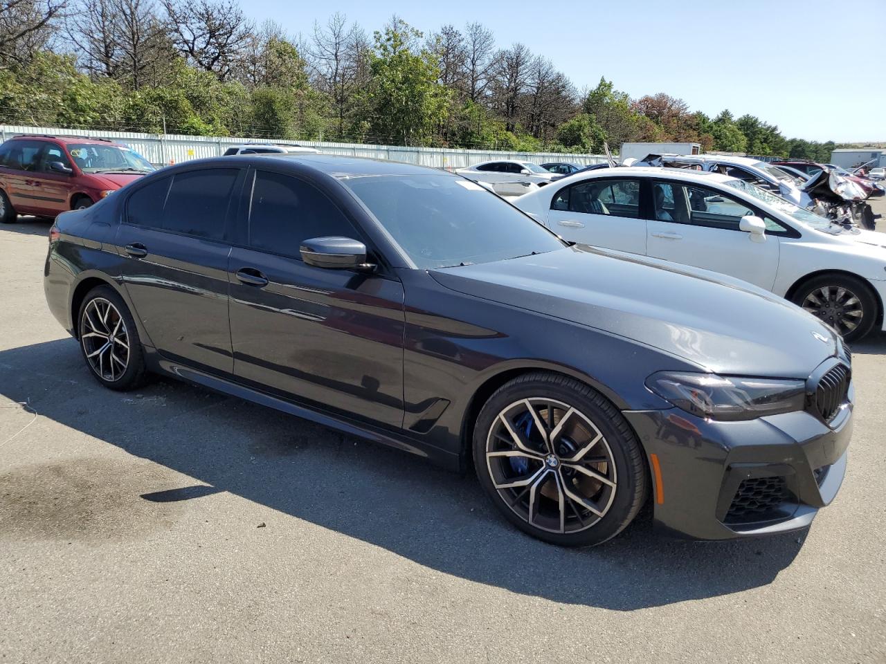 2023 BMW 5 Series - Image 4