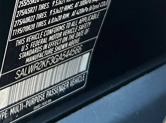 2016 Land Rover Range Rover Sport HSE - Image 10