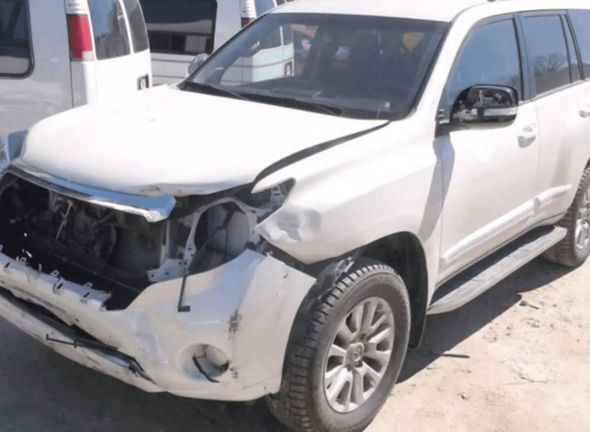 2015 Toyota Land Cruiser Prado - Image 2