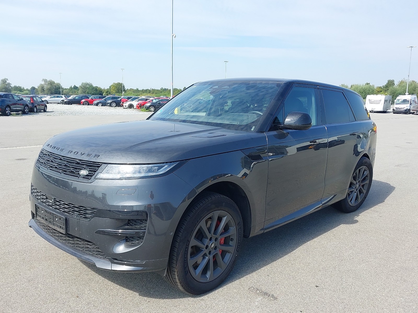 2024 Land Rover Range Rover Sport - Image 3