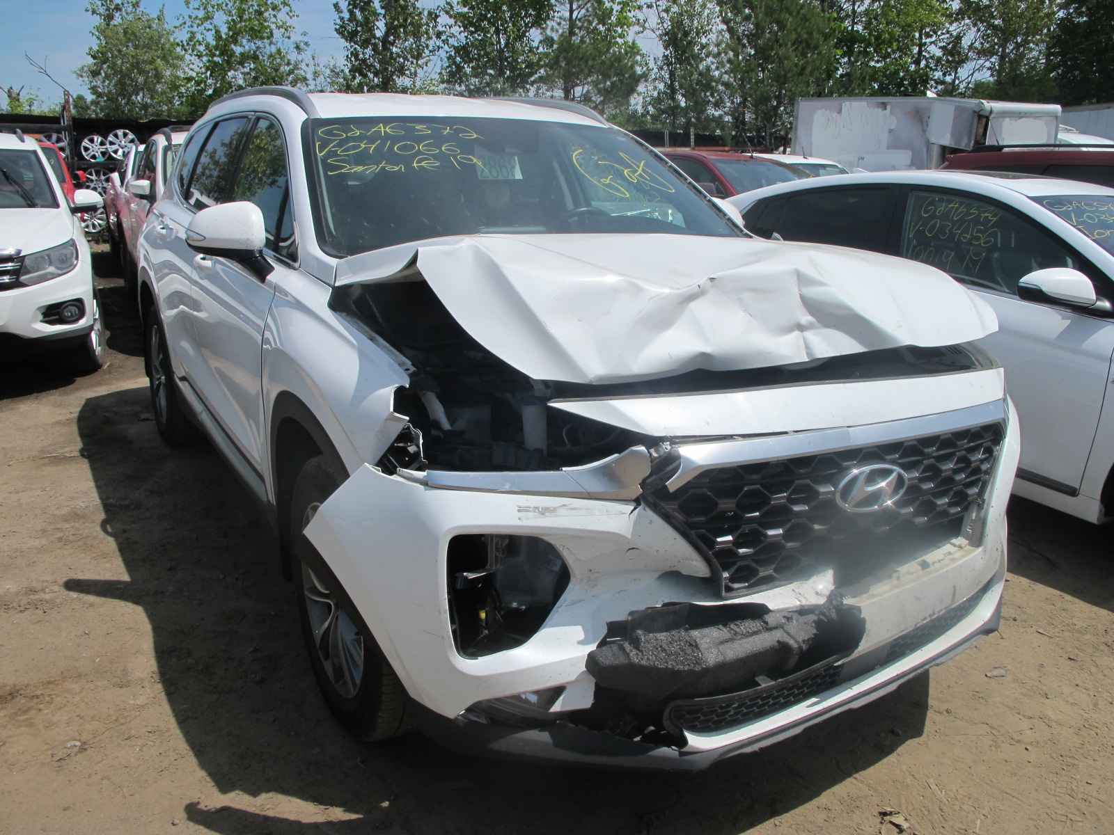 2019 Hyundai Santa Fe - Image 3