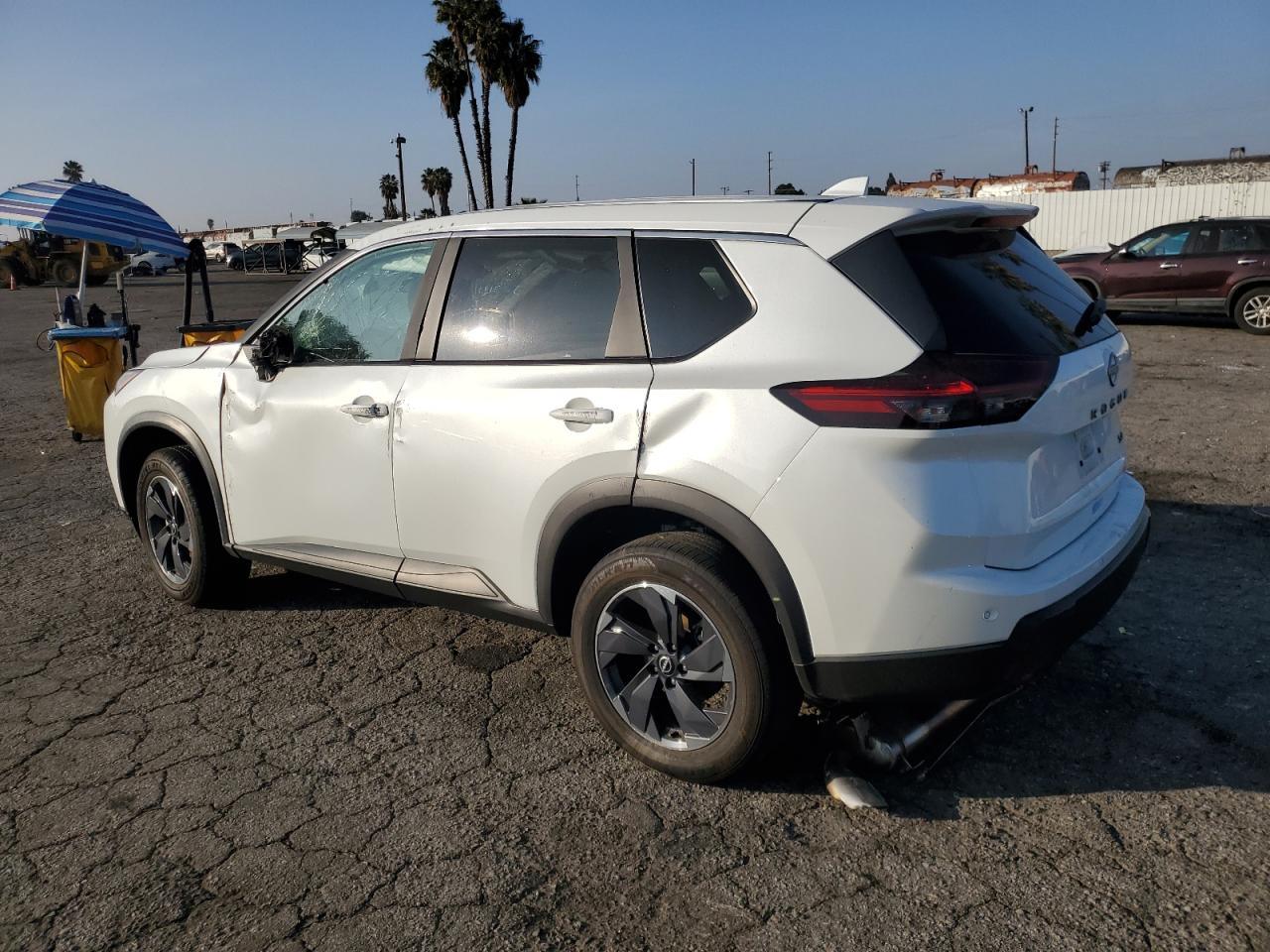 2024 Nissan Rogue - Image 2