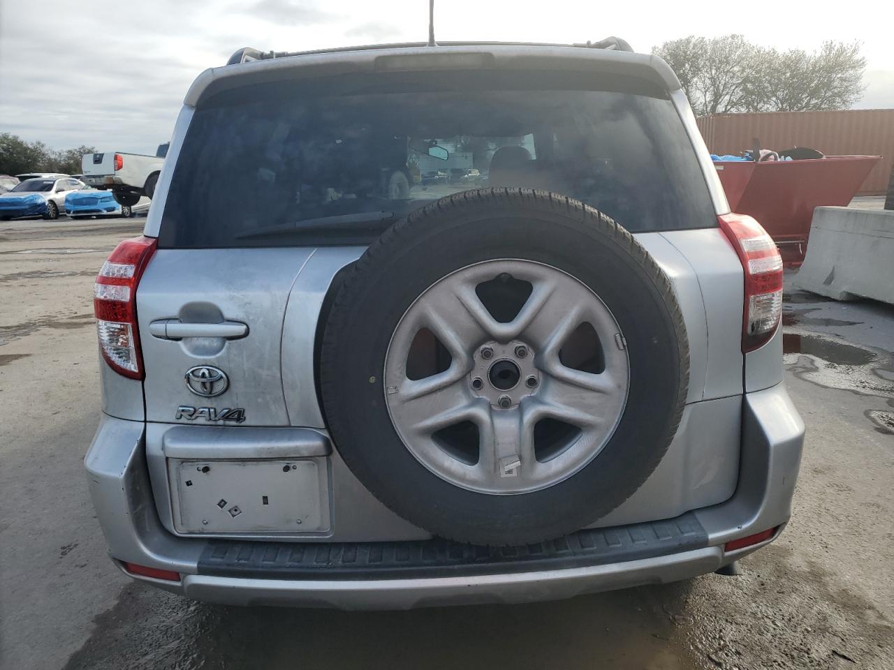2011 TOYOTA RAV4 - Image 6