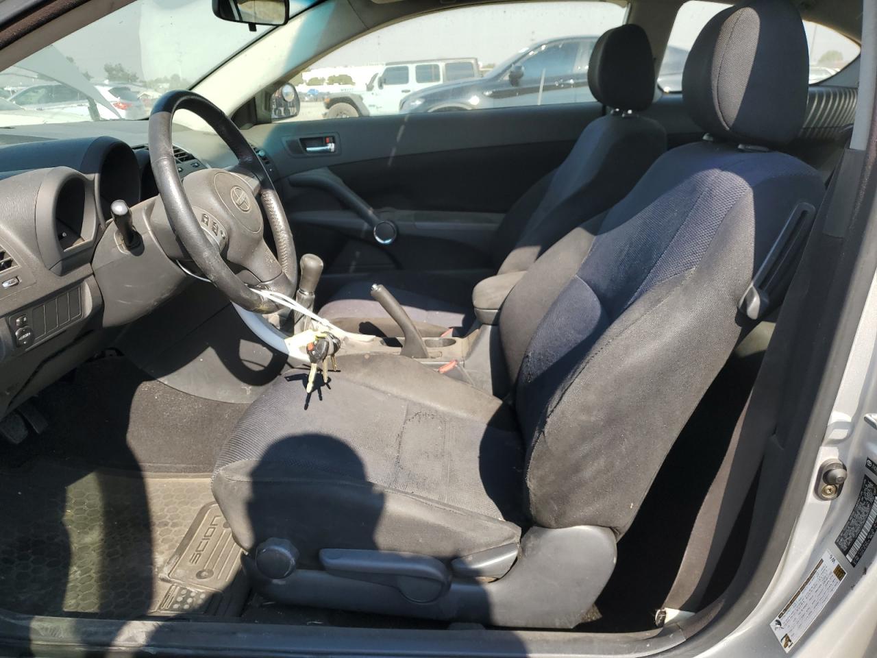 2006 TOYOTA SCION SILVER - Image 7
