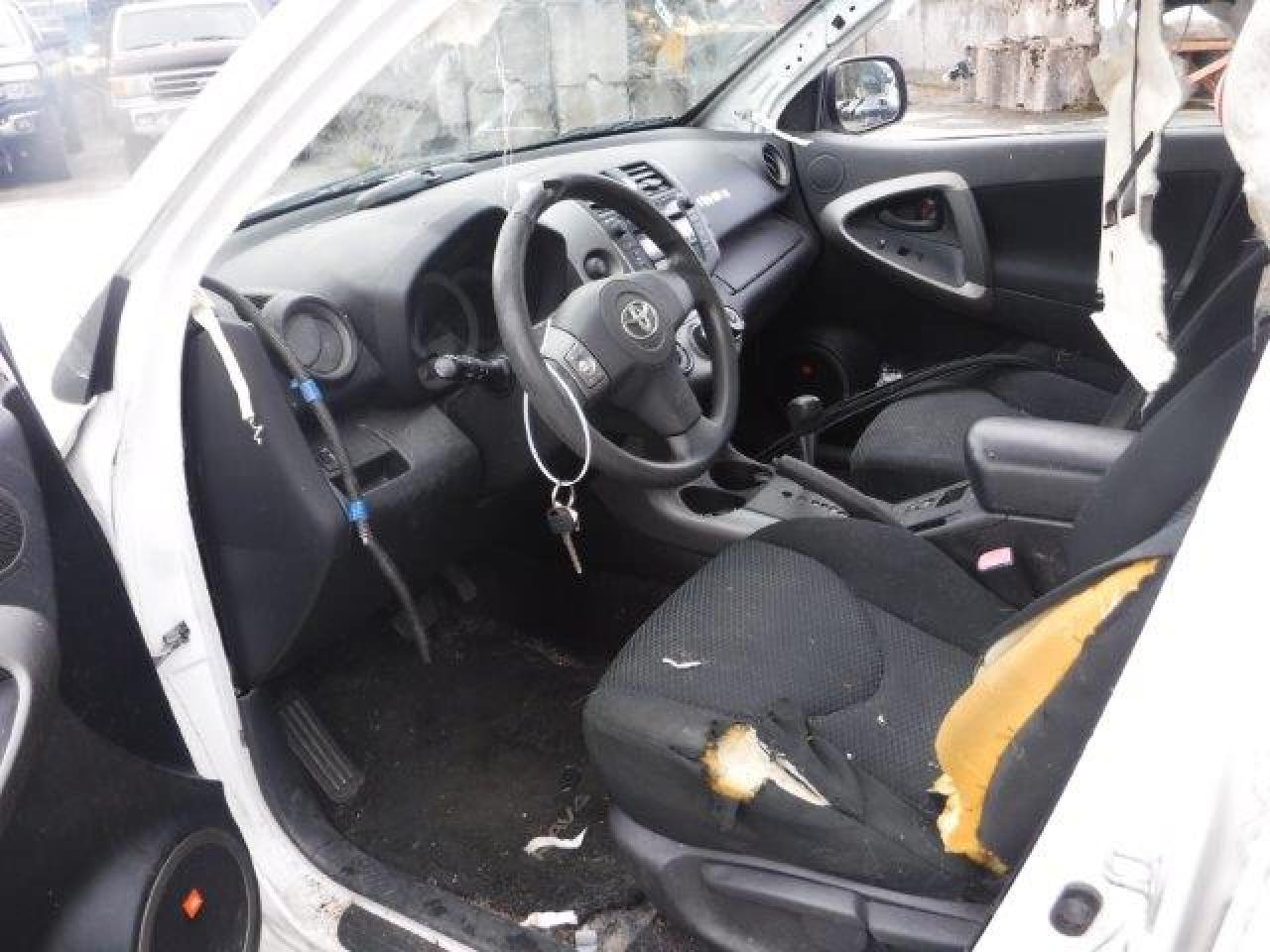 2006 TOYOTA RAV4 - Image 7