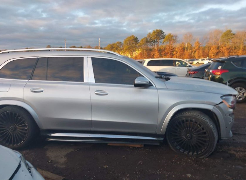 2024 Mercedes-Benz GLS600 - Image 6