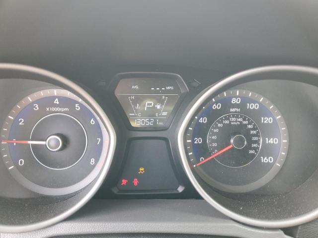 2015 Hyundai Elantra - Image 9