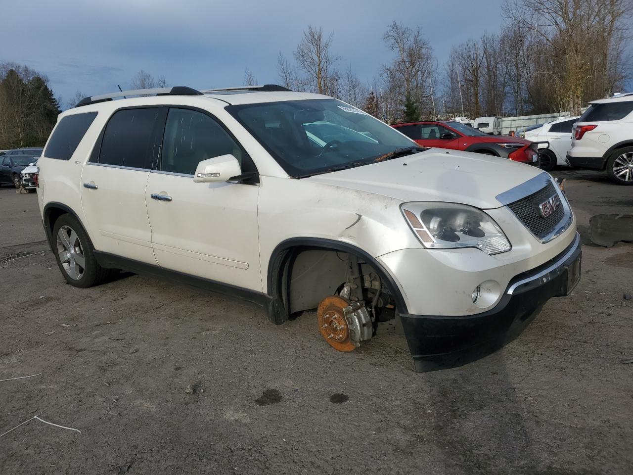 2011 GMC ACADIA - Image 4