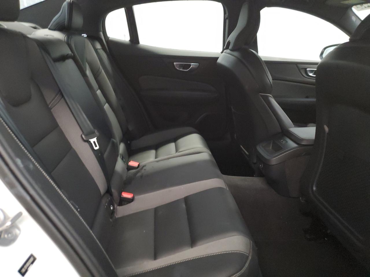 2024 Volvo S60 Plus - Image 10