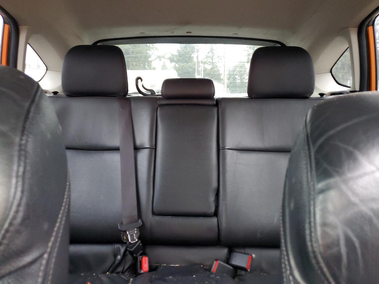 2015 SUBARU XV ORANGE - Image 10