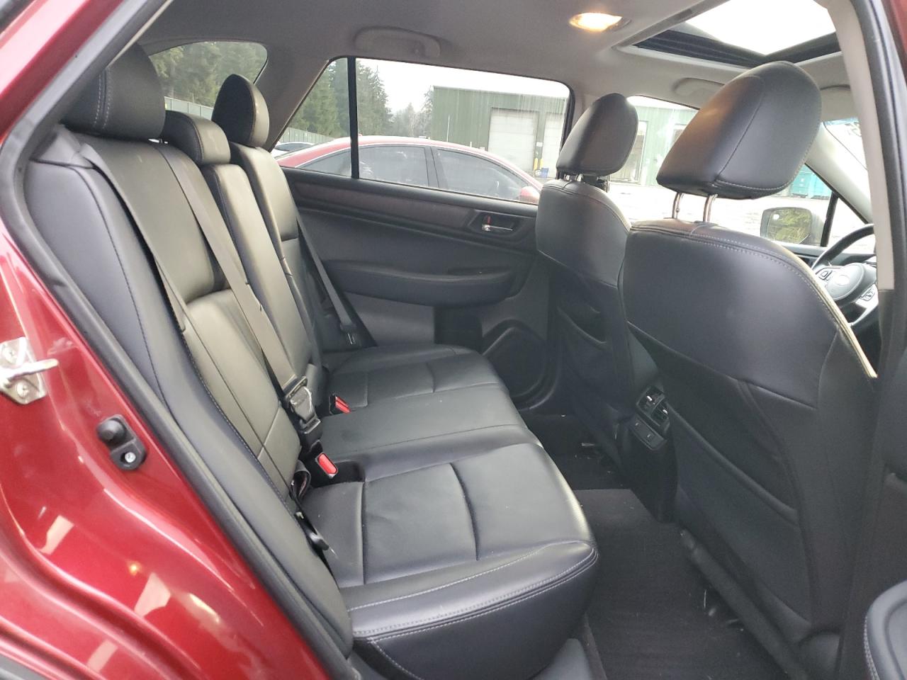 2015 SUBARU OUTBACK - Image 12