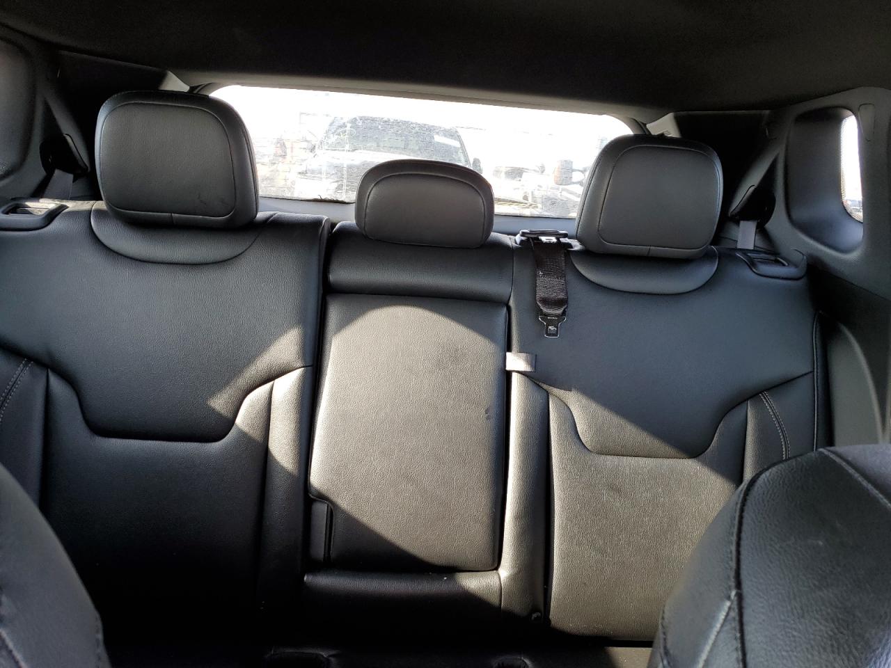2024 Jeep Compass - Image 10