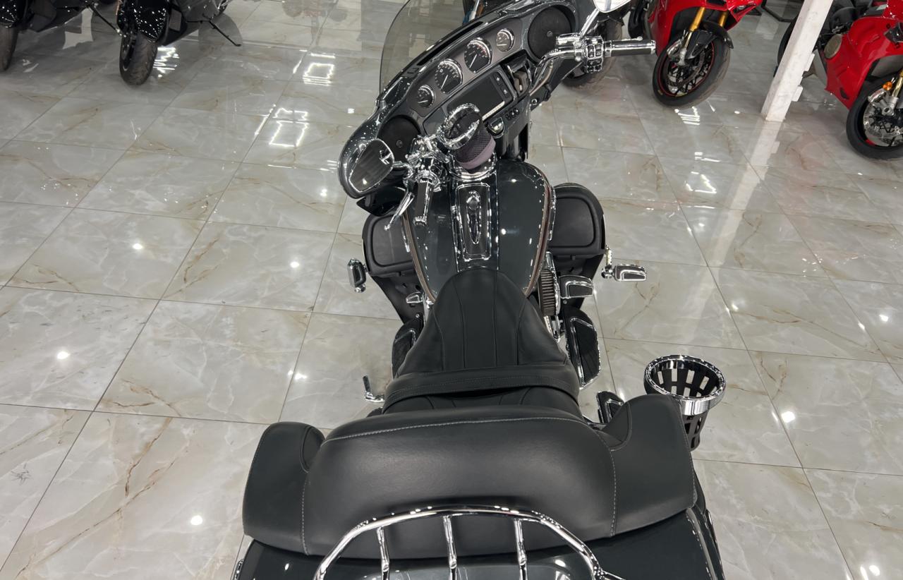 2016 HARLEY-DAVIDSON FLSE BLACK - Image 9