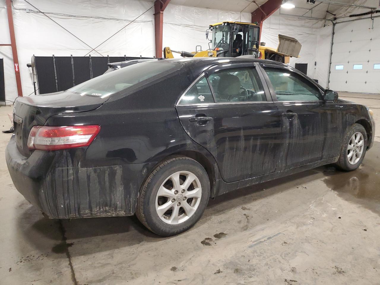 2010 TOYOTA CAMRY - Image 3