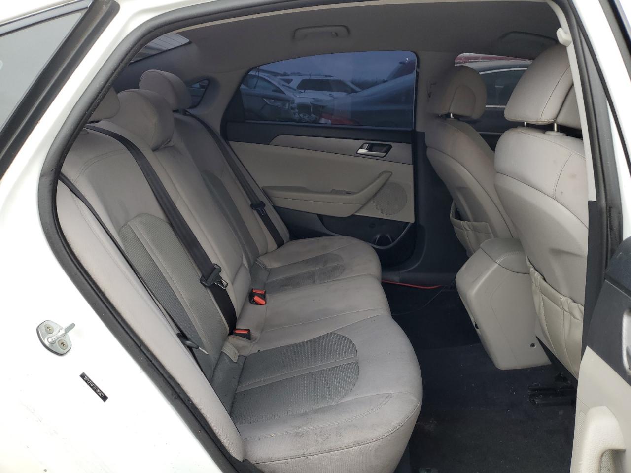 2016 Hyundai Sonata - Image 10