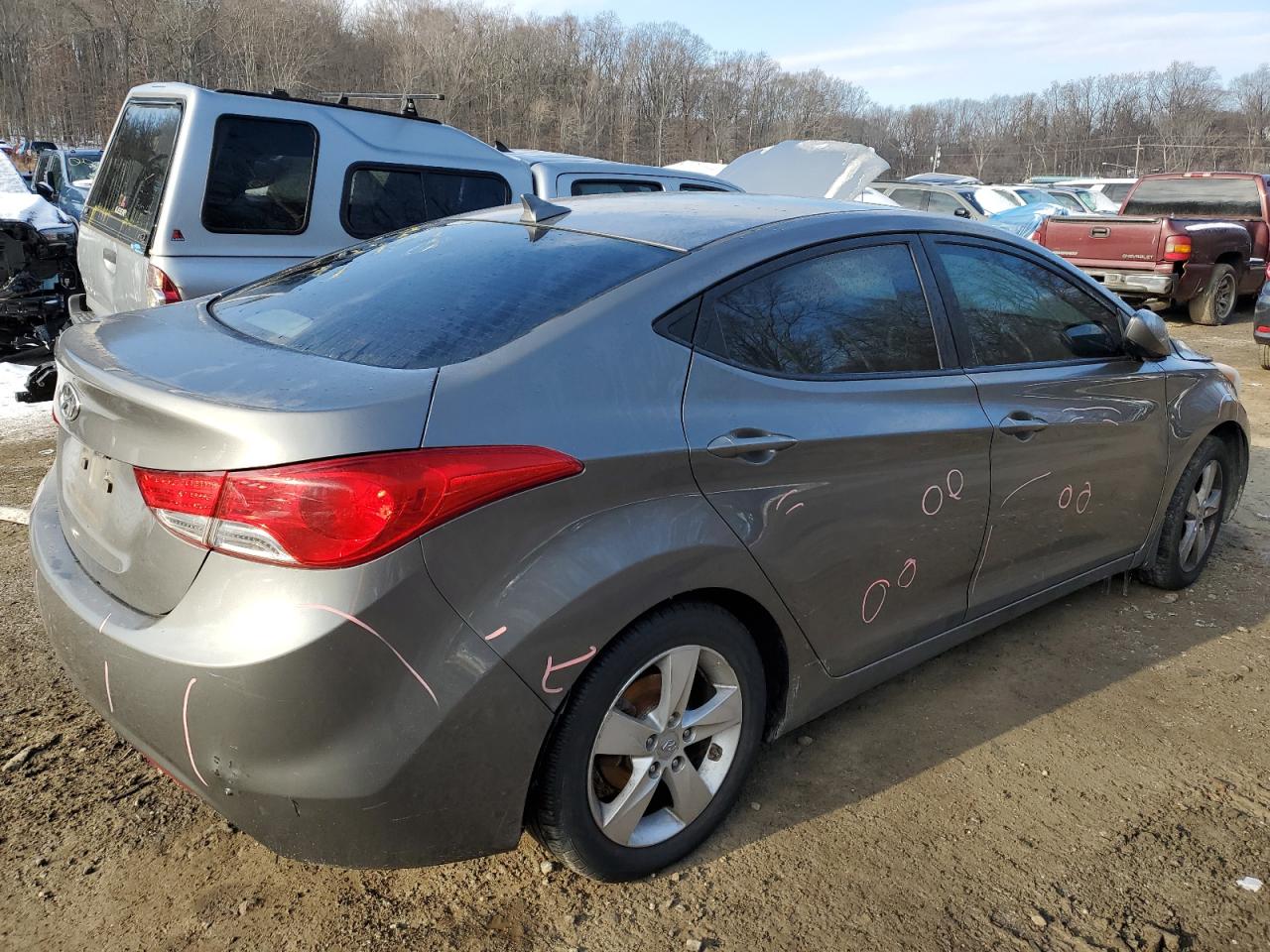 2013 Hyundai Elantra - Image 3