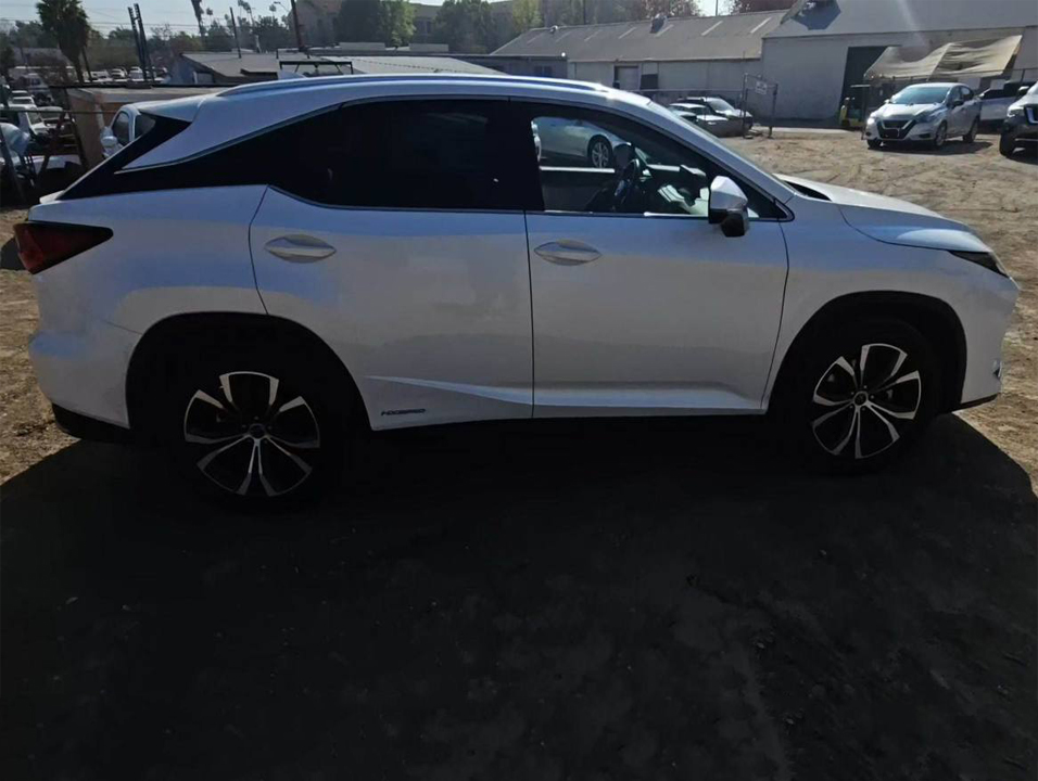 2022 Lexus RX450H - Image 4